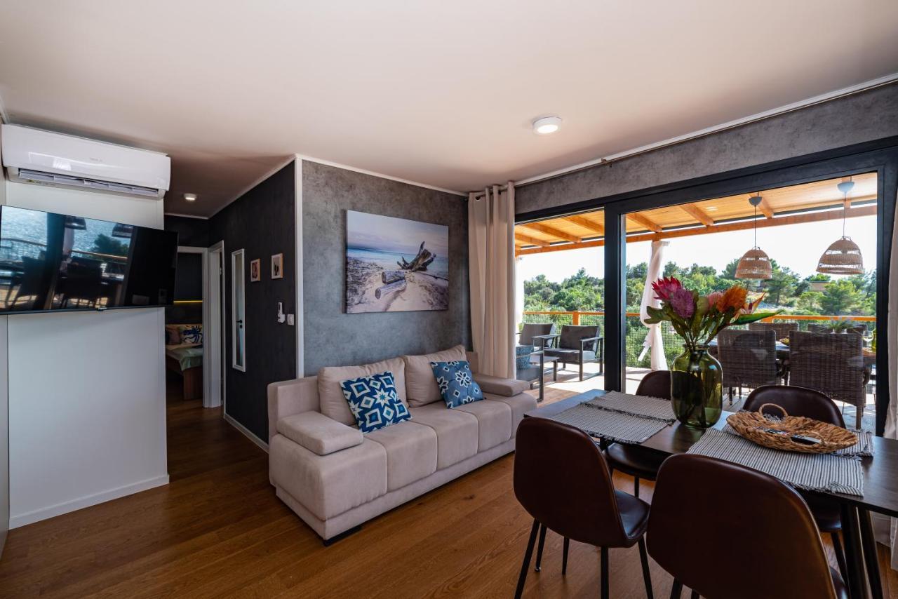 La Vie Est Belle Villa Drage Exteriör bild